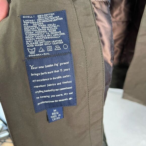 London Fog NWT Rainwear Short Trench Coat Green Removable Liner Sz Medium - Picture 12 of 13